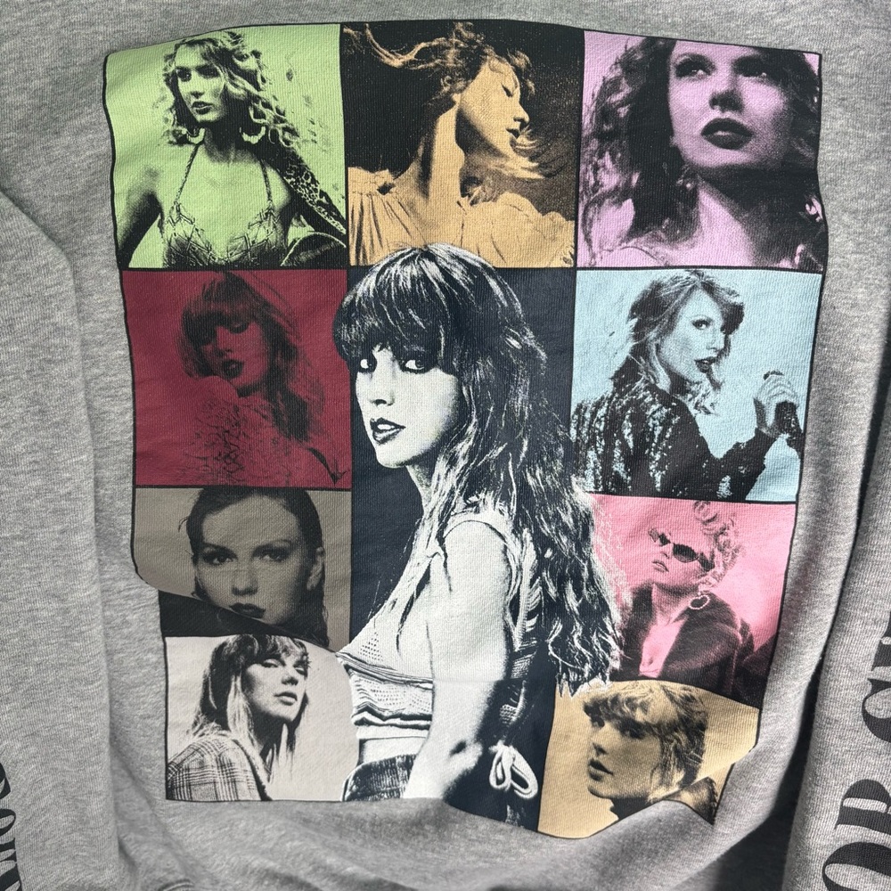 Taylor Swift The Eras Tour Official Merch Quarter Zip Sweatshirt Gray Unisex M - Picture 3 of 7